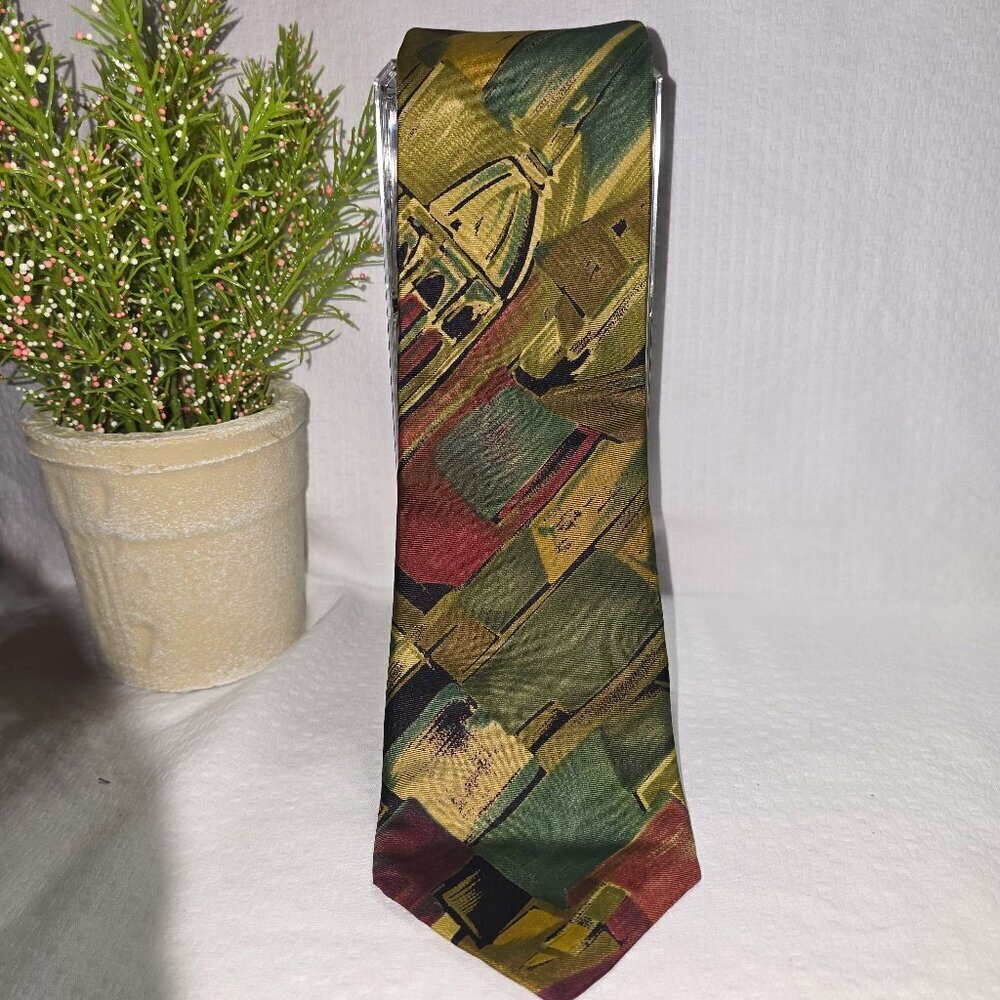 VINTAGE HARVE BENARD PURE SILK TIE ABSTRACT DESIGN GREENS GOLDS CRIMSON NWT